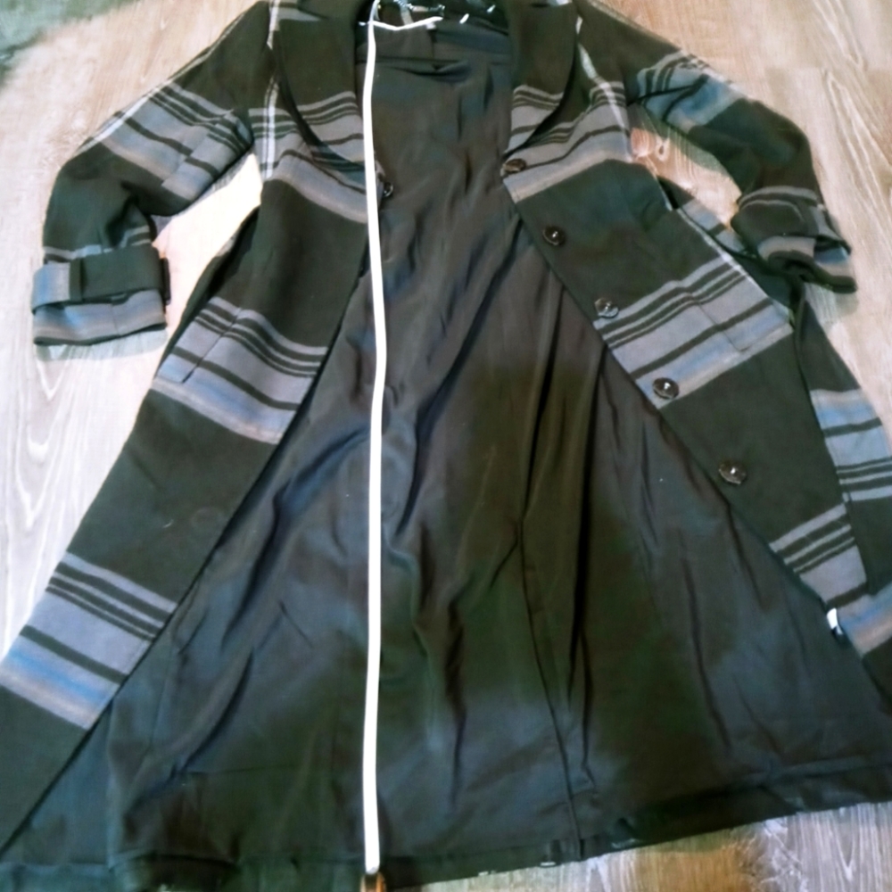 designer trench - Picture 5 of 10